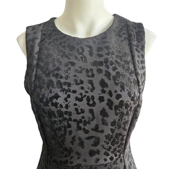 Calvin Klein Black Leopard Print Embossed Sheath Dress Size 6 Whimsigoth - Picture 7 of 16